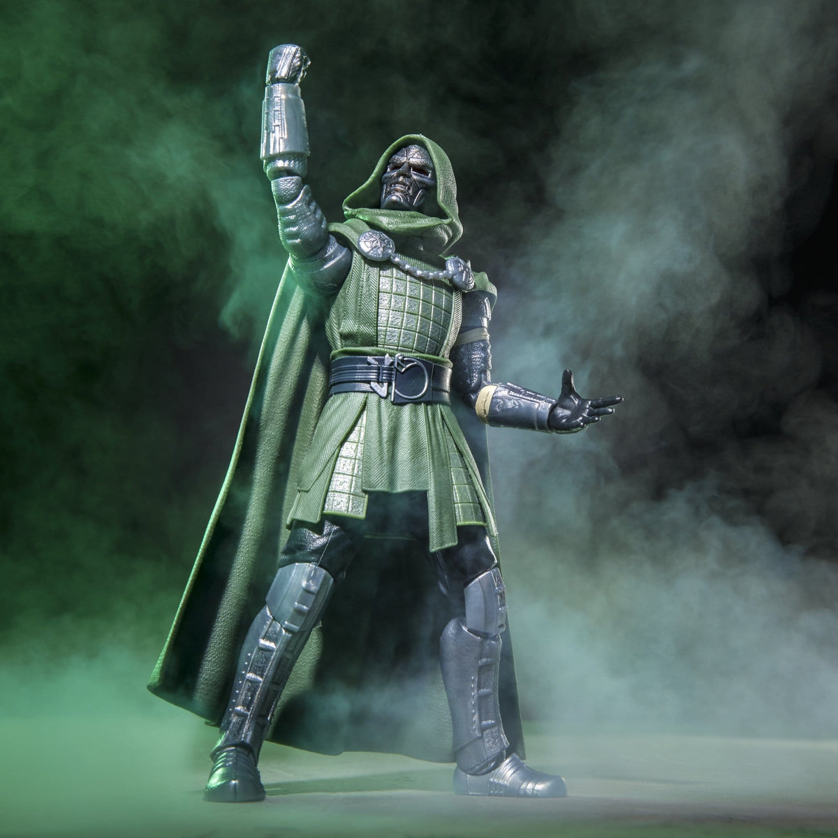 Doctor Doom – Avengers: Doomsday Marvel Legends Actionfigur, 15 cm – Produktansicht 5