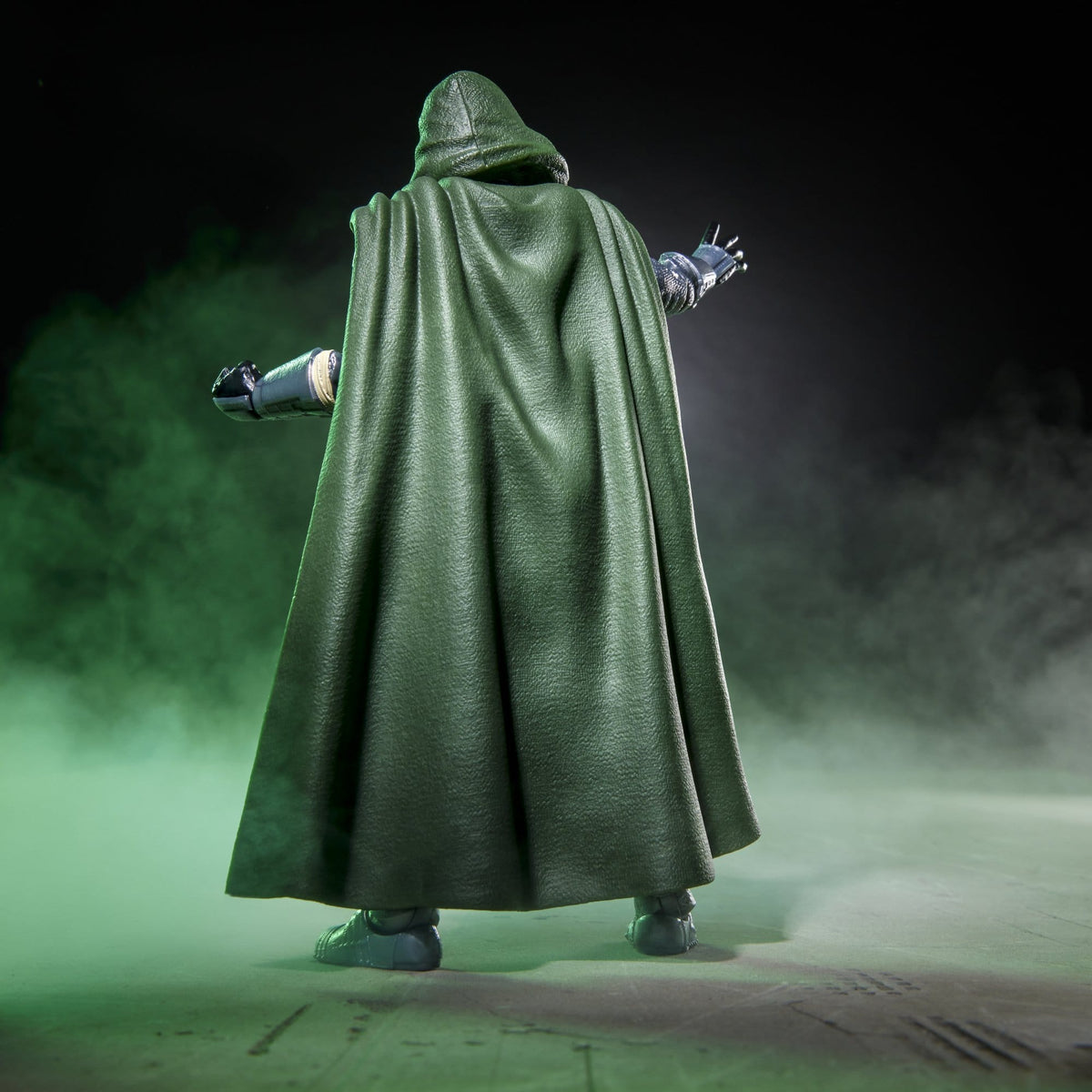 Doctor Doom – Avengers: Doomsday Marvel Legends Actionfigur, 15 cm – Produktansicht 8